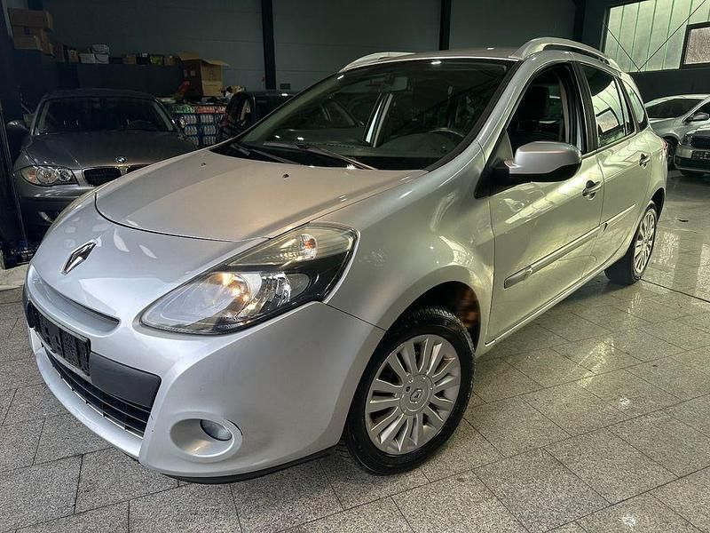 Gebraucht Renault Clio II Dynamique 75 PS (55 kW) 2011 Silber Limousine