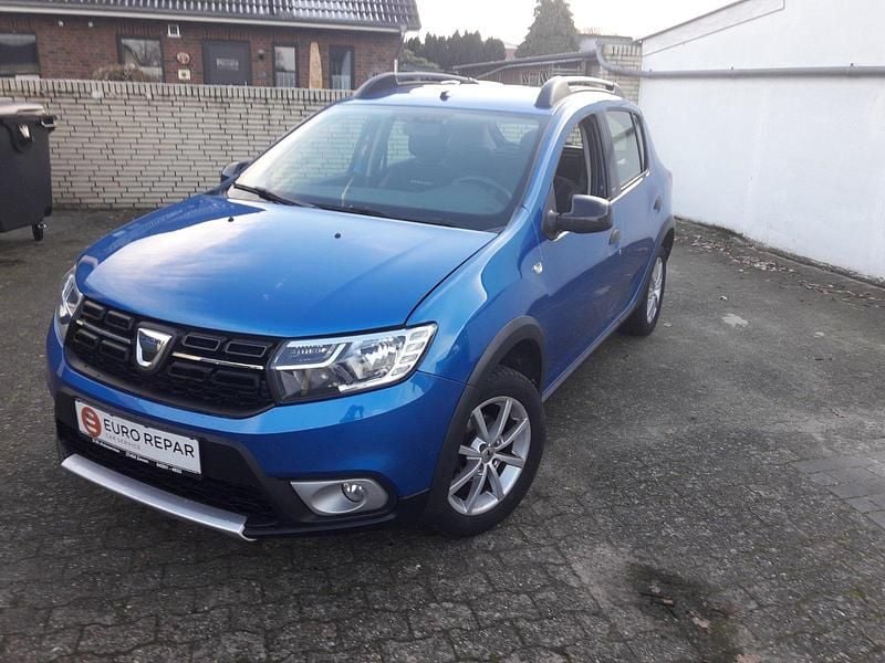 Gebraucht Dacia Sandero Stepway 90 PS (66 kW) 2018 Blau SUV