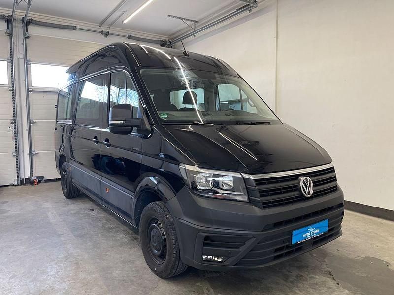 Gebraucht VW Crafter 140 PS (102 kW) 2022 Deep black perleffekt Van