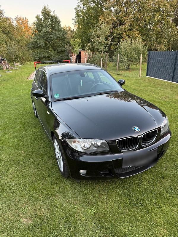 Schwarz Gebraucht 2009 BMW 1M Coupé | 11.000 € - Bild 1/4