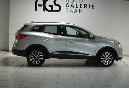 Gebraucht Renault Kadjar Techno 158 PS (116 kW) 2022 Grau SUV