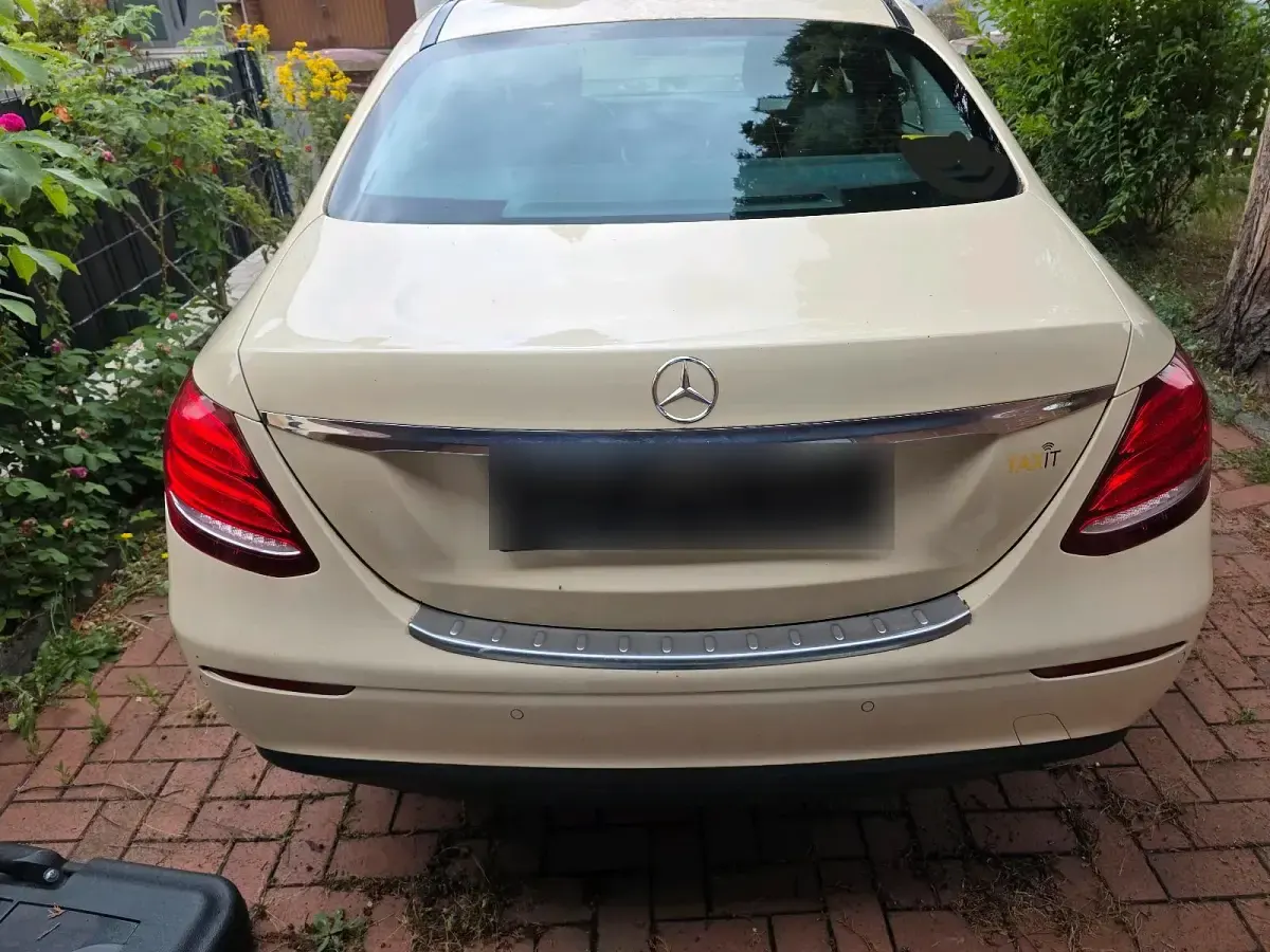 Gebraucht Mercedes E200 150 PS (110 kW) 2019 Limousine