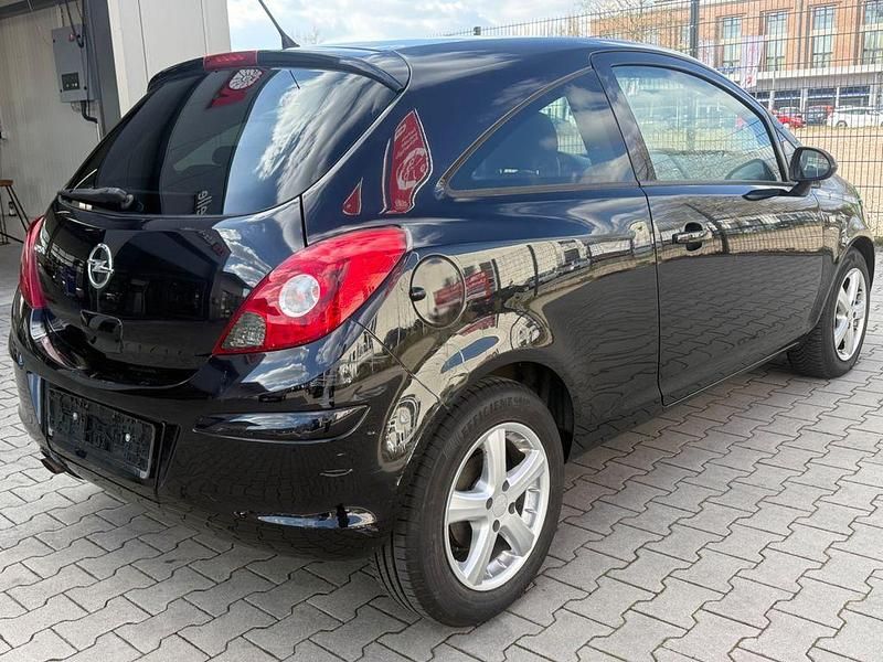Gebraucht Opel Corsa Satellite 87 PS (63 kW) 2011 Schwarz Kleinwagen