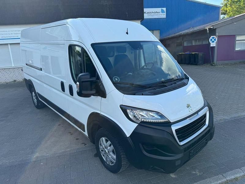 Weiß Gebraucht 2019 Peugeot Boxer Van | 13.600 € (Superpreis) - Bild 1/4