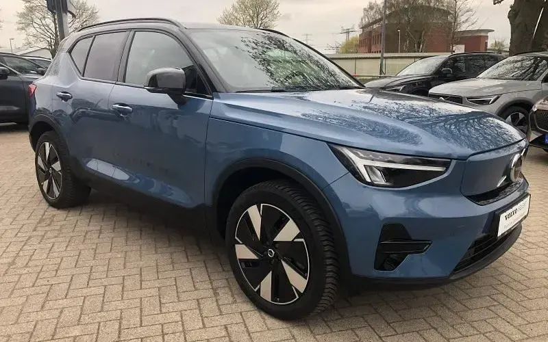 Gebraucht Volvo EX40 Plus 185 kW (252 PS) 2025 Blau SUV