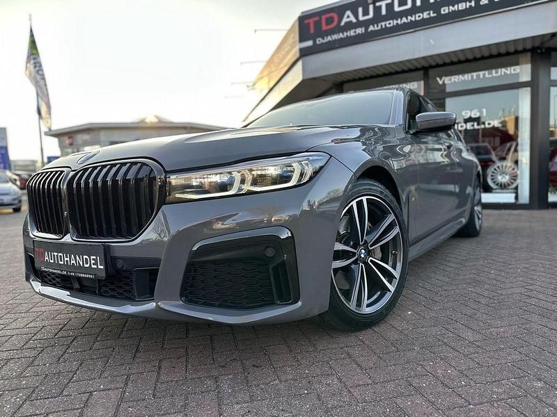 Berninagrau bernsteineffekt me Gebraucht 2021 BMW 730 M Sport Limousine | 47.490 € (Fairer Preis) - Bild 1/4