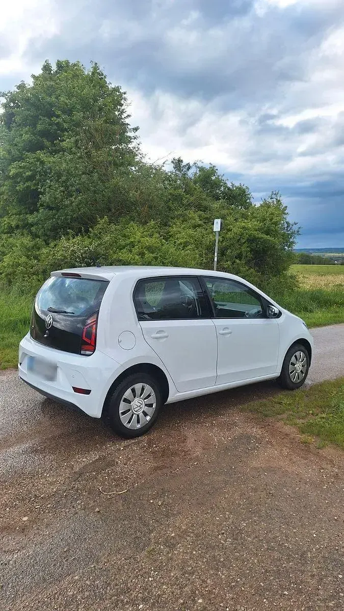 Gebraucht VW up! 65 PS (47 kW) 2023 Weiß Kleinwagen