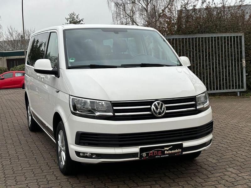 Weiß Gebraucht 2016 VW Multivan Van | 23.999 € (Guter Preis) - Bild 1/4