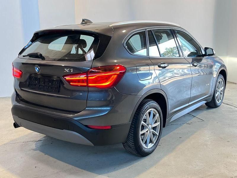 Second-hand BMW X1 Advantage 136 CP (100 kW) 2017 Gri SUV