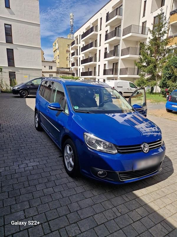 Gebraucht VW Touran 140 PS (102 kW) 2012 Blau Van / Kleinbus