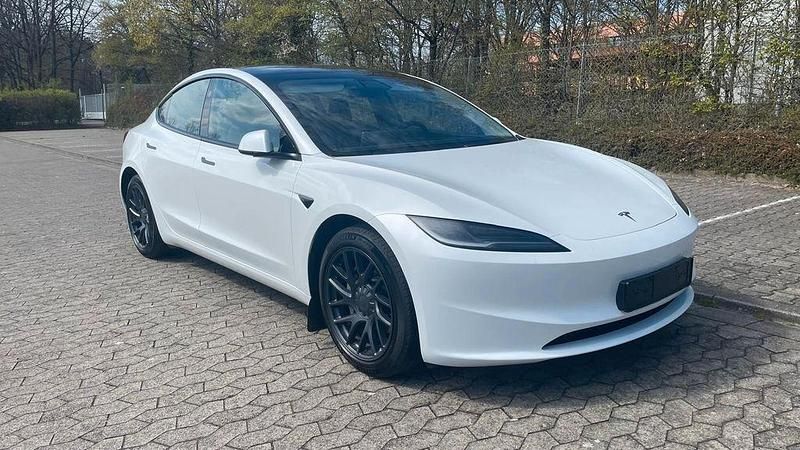 Gebraucht Tesla Model 3 366 kW (498 PS) 2023 Weiß Limousine