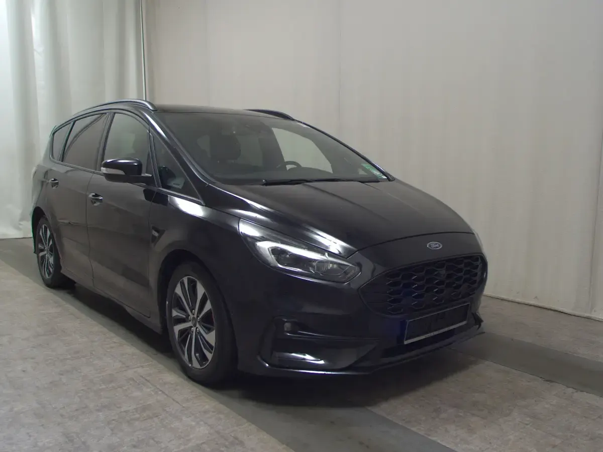 Gebraucht Ford S-MAX ST-Line 150 PS (110 kW) 2022 Schwarz Van / Kleinbus