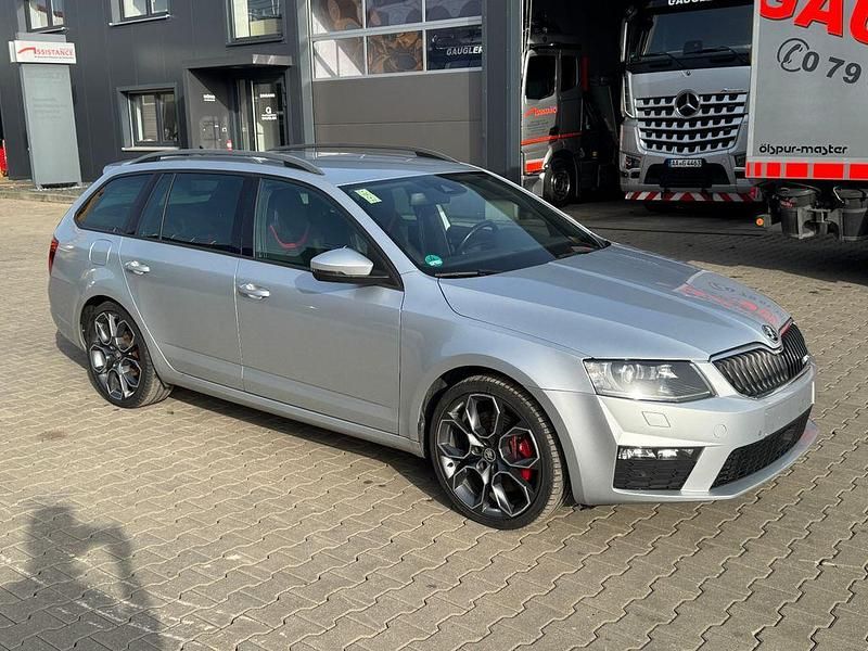 Gebraucht Skoda Octavia RS 184 PS (135 kW) 2014 Silber Kleinwagen