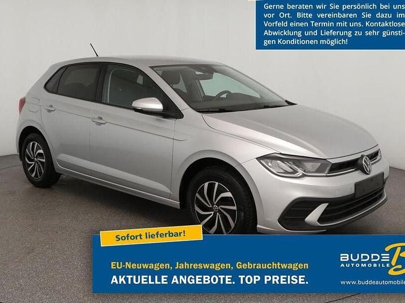 Reflexsilber metallic Gebraucht 2025 VW Polo Life Kleinwagen | 18.940 € (Guter Preis) - Bild 1/4
