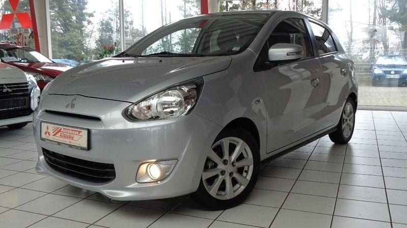 Silber Gebraucht 2016 Mitsubishi Space Star Top Limousine | 8.700 € (Fairer Preis) - Bild 1/4