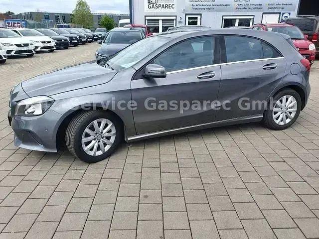 Brugt Mercedes A180 122 HK (89 kW) 2016 Grå Sedan