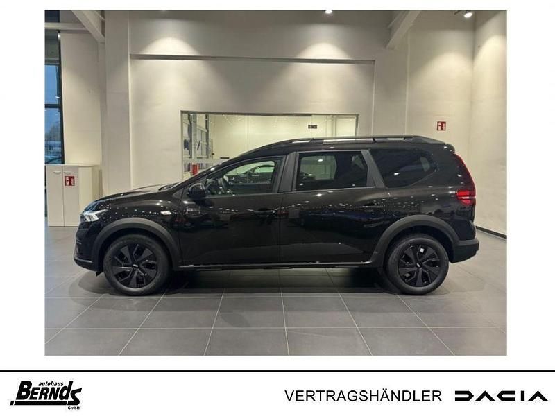 Neu Dacia Jogger Expression 110 PS (80 kW) 2025 Grau Van / Kleinbus