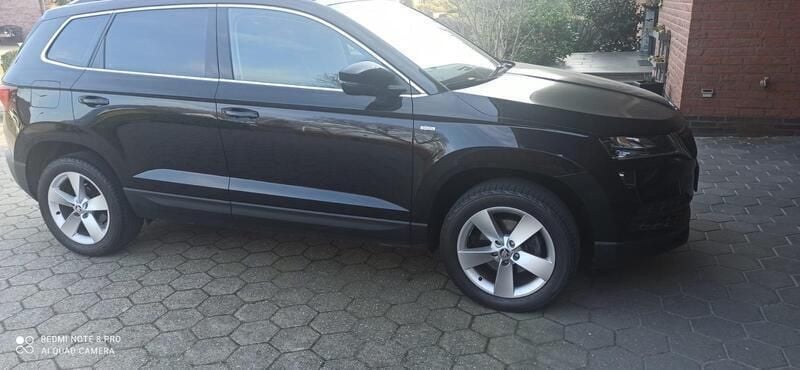 Schwarz Gebraucht 2019 Skoda Karoq SUV | 21.000 € (Superpreis) - Bild 1/4