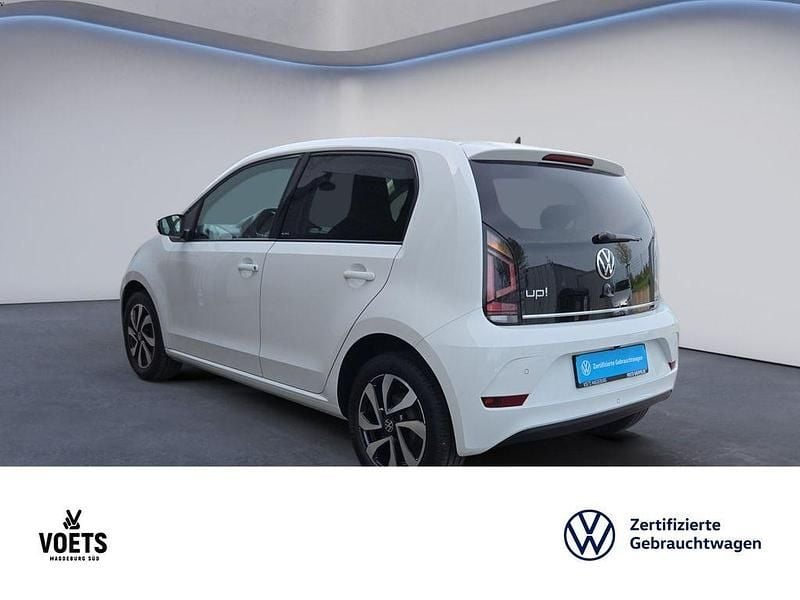 Second-hand VW up! Active 65 CP (47 kW) 2023 Alb Hatchback