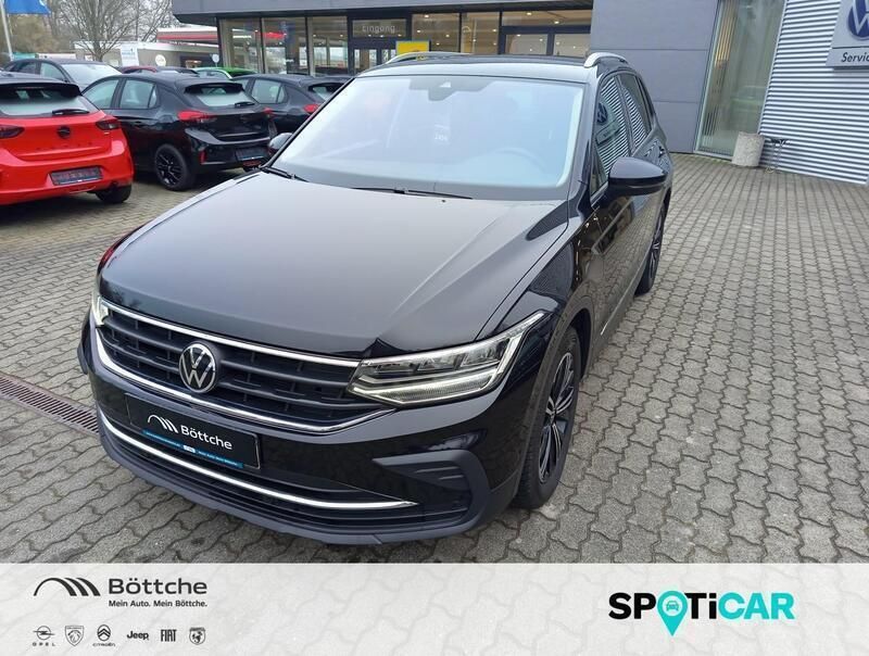 Deep black perleffekt Gebraucht 2022 VW Tiguan Active SUV | 27.480 € (Guter Preis) - Bild 1/4