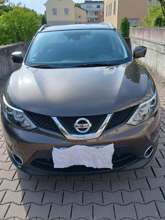 Schwarz Gebraucht 2017 Nissan Qashqai N-Vision SUV | 13.500 € (Fairer Preis) - Bild 1/4