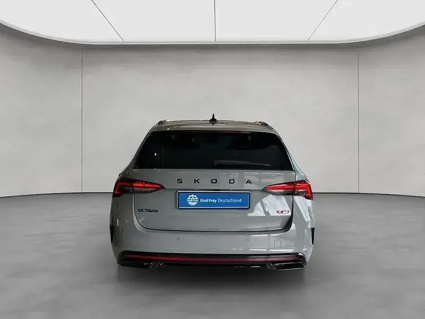 Gebraucht Skoda Octavia RS 265 PS (194 kW) 2026 Steelgrau Kombi