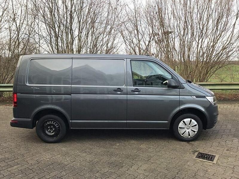 Gebraucht VW Transporter 150 PS (110 kW) 2022 Grau Van