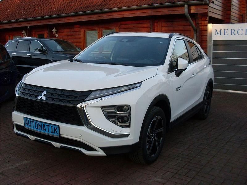 Gebraucht Mitsubishi Eclipse Cross 188 PS (138 kW) 2022 Weiß SUV