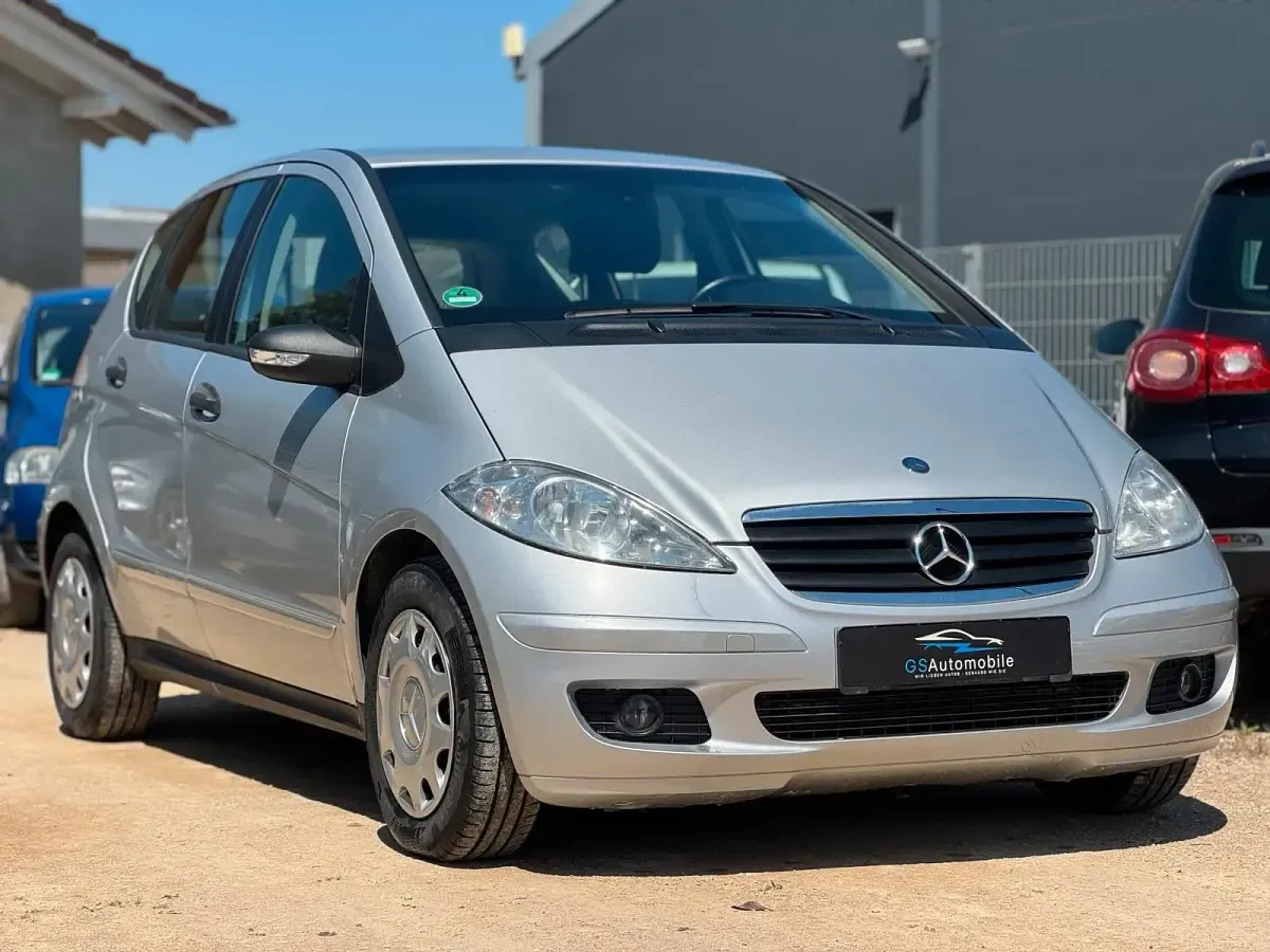 Używany Mercedes A180 108 KM (79 kW) 2007 Srebrny Hatchback