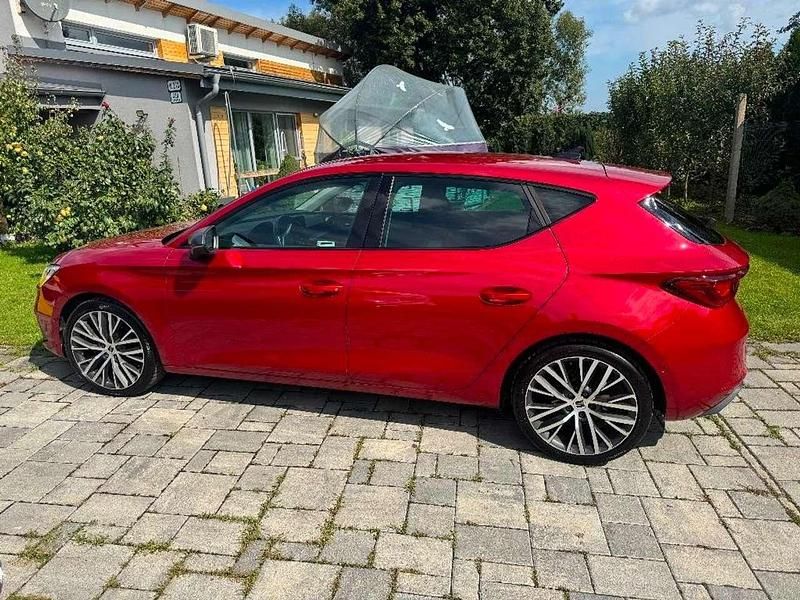 Gebraucht Seat Leon FR 131 PS (96 kW) 2020 Rot Limousine