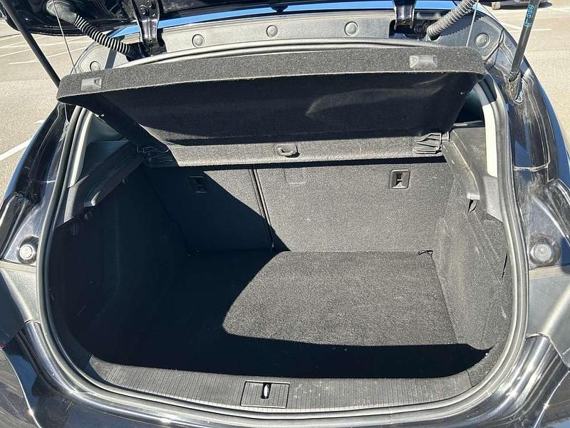 Gebraucht Opel Astra Sport 140 PS (102 kW) 2010 Schwarz Limousine
