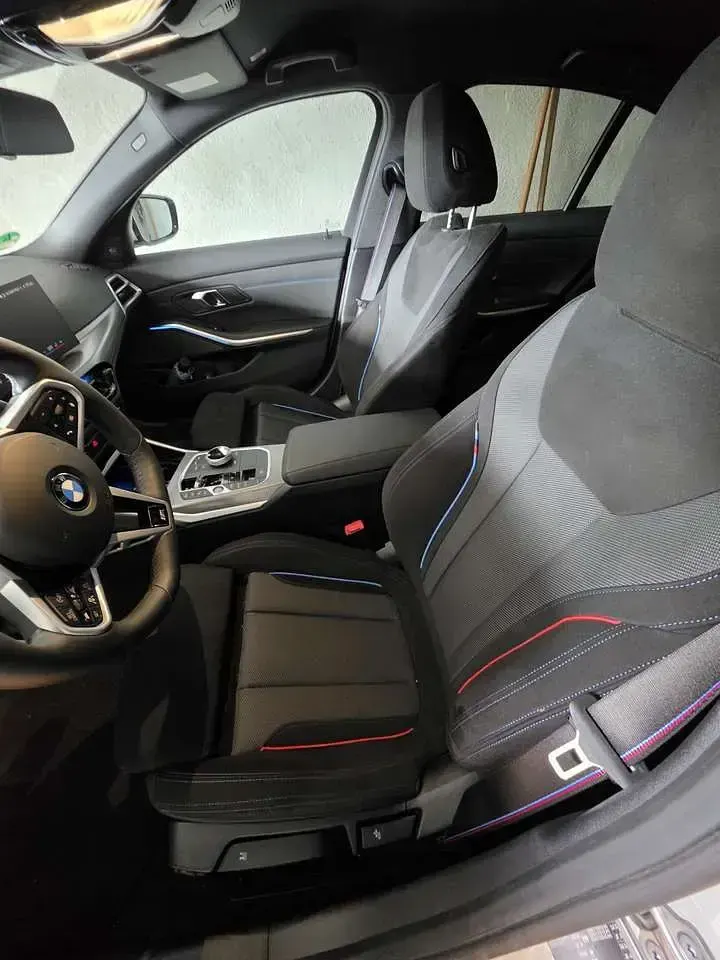 Gebraucht BMW 320 M Sport 184 PS (135 kW) 2024 Weiß Limousine