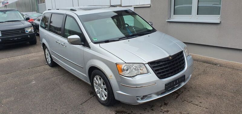 Silber Gebraucht 2008 Chrysler Grand Voyager Limited Van / Kleinbus | 8.500 € (Etwas zu teuer) - Bild 1/4