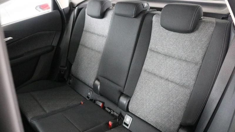 Gebraucht BMW 220 156 PS (114 kW) 2024 Sparkling kupfergrau metallic Van / Kleinbus