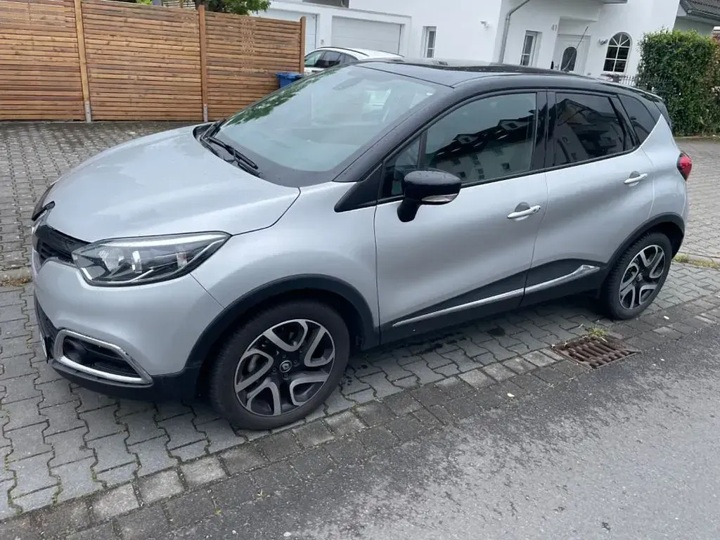 Używany Renault Captur Crossborder 118 KM (86 kW) 2017 Srebrny SUV