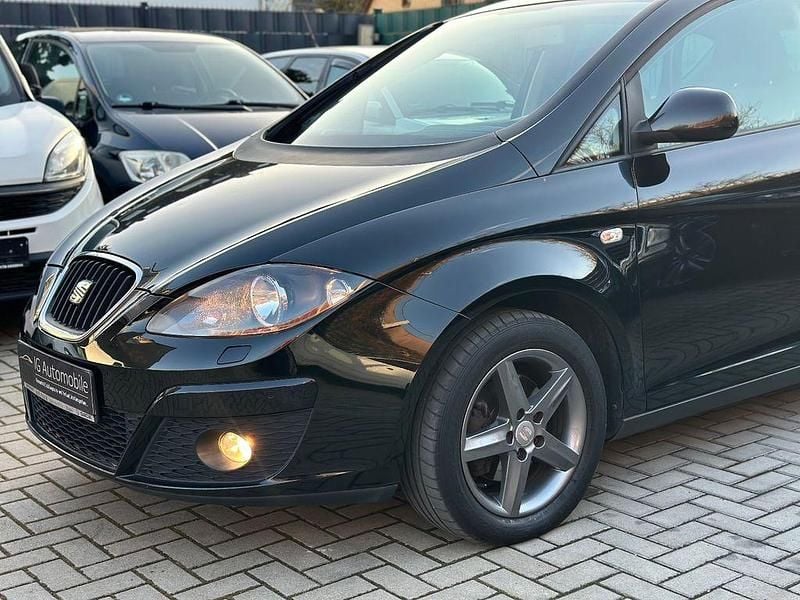 Gebraucht Seat Altea Sun 105 PS (77 kW) 2015 Schwarz Limousine