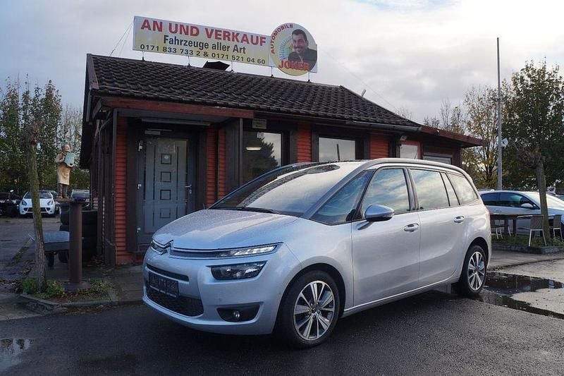 Silber Gebraucht 2016 Citroën Grand C4 Picasso SELECTION Van / Kleinbus | 8.990 € (Fairer Preis) - Bild 1/4