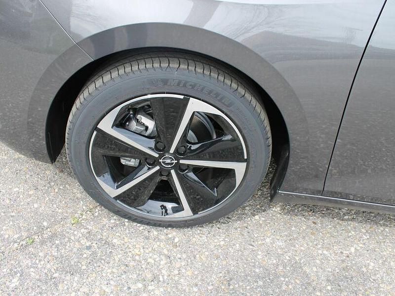 Gebraucht Opel Astra 131 PS (96 kW) 2025 5 türen Limousine