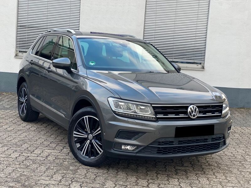 Grau Gebraucht 2017 VW Tiguan Sound SUV | 16.900 € (Guter Preis) - Bild 1/4