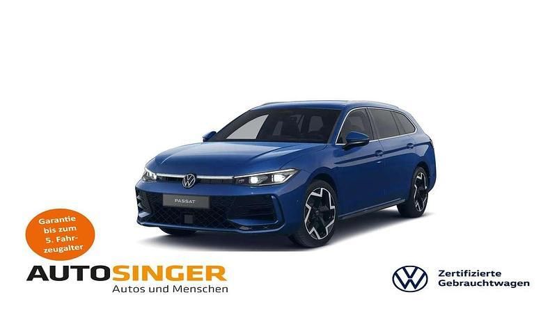 Reef blue metallic Gebraucht 2025 VW Passat R-line Kombi | 49.760 € (Superpreis) - Bild 1/3
