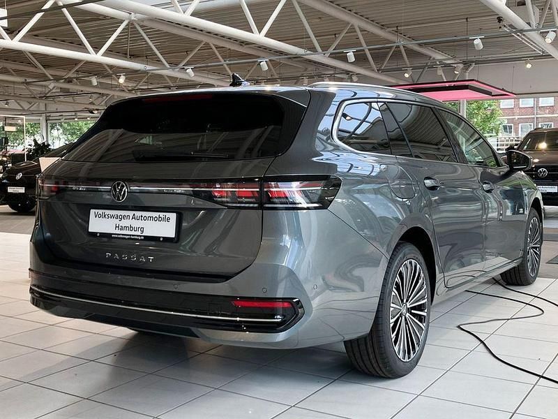 Neu VW Passat Elegance 150 PS (110 kW) 2025 Grau Limousine