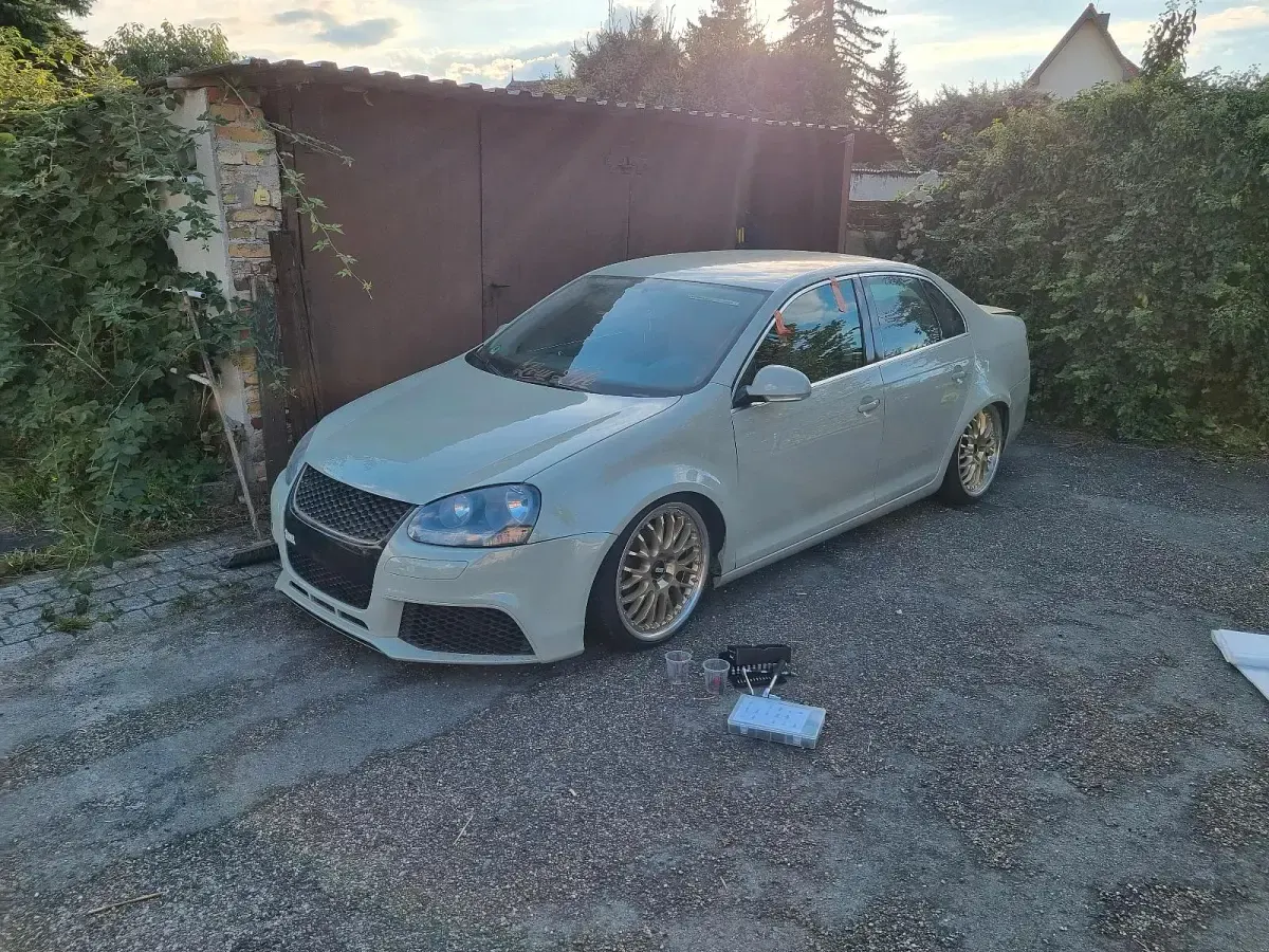 Gebraucht VW Jetta 140 PS (102 kW) 2008 Andere farben Limousine