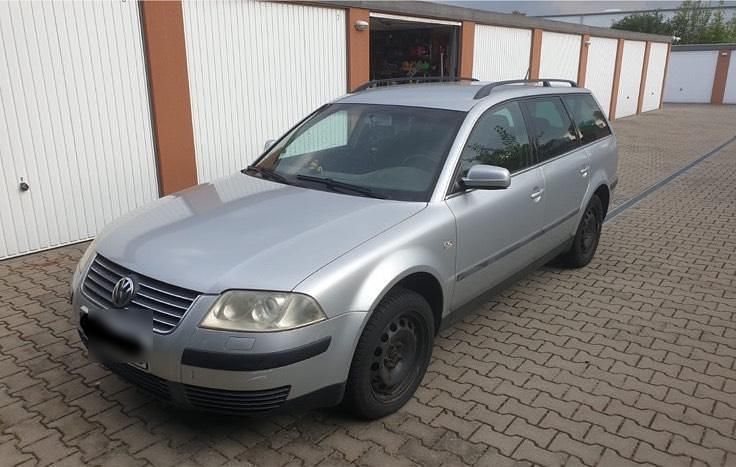 Silber Gebraucht 2002 VW Passat Kombi | 485 € (Superpreis) - Bild 1/4