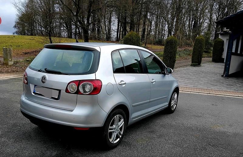 Gebraucht VW Golf IV 115 PS (84 kW) 2006 Silber Kleinwagen