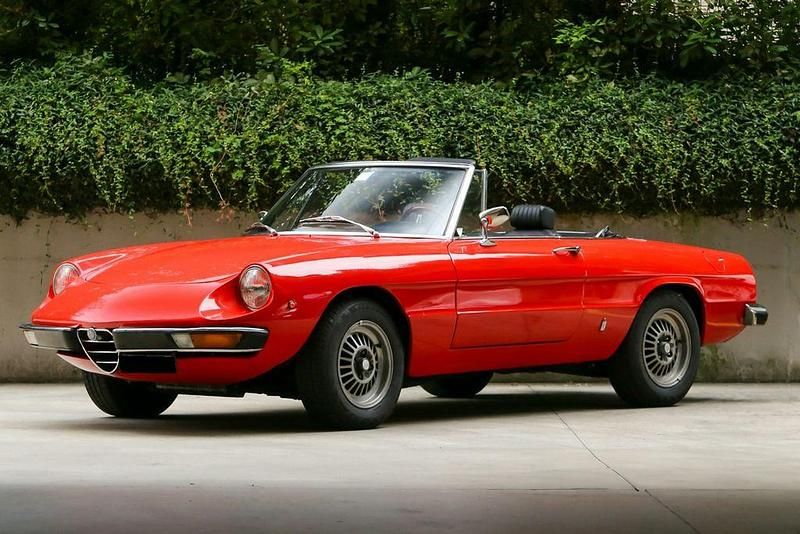 Rot Gebraucht 1975 Alfa Romeo Spider Cabrio | 10.899 € - Bild 1/4