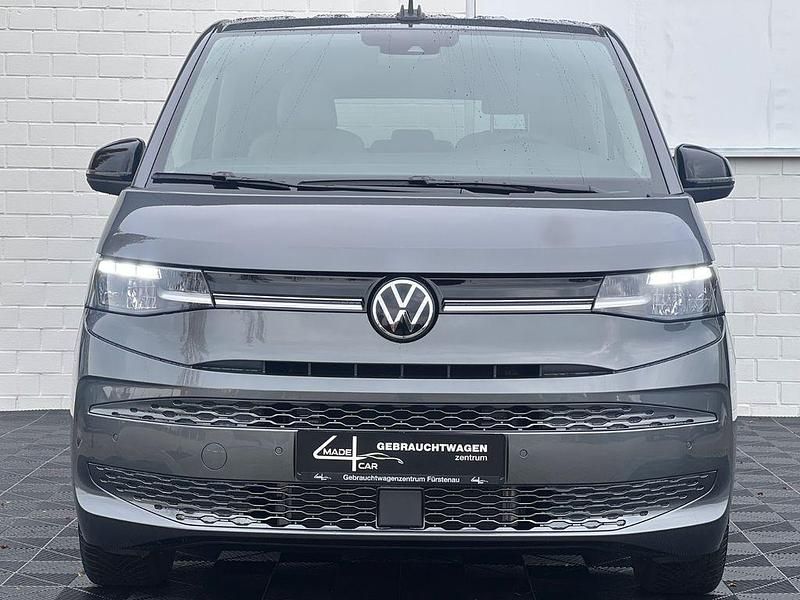 Neu VW T7 150 PS (110 kW) 2025 Grau Van