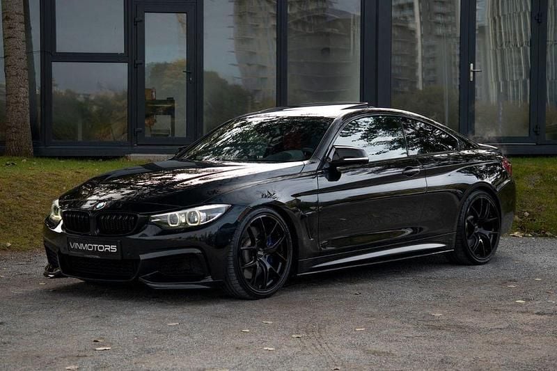 Schwarz Gebraucht 2019 BMW 440 M Sport | 31.200 € (Superpreis) - Bild 1/4