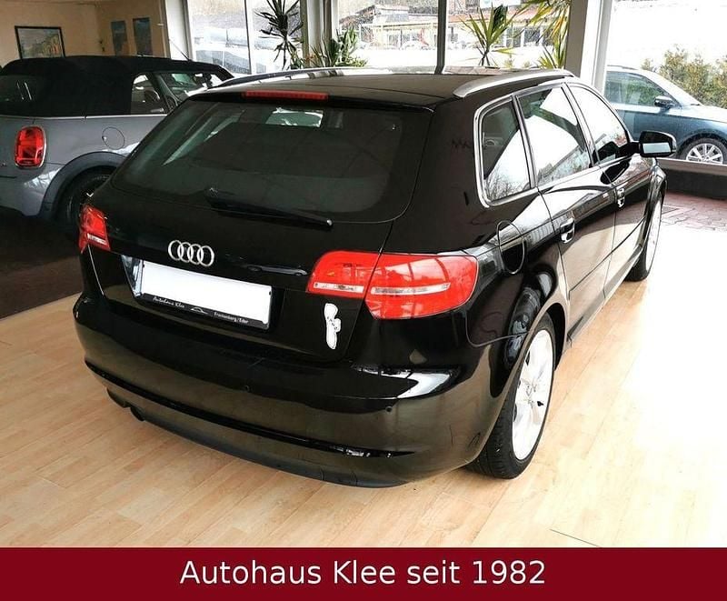 Second-hand Audi A3 Ambiente 105 CP (77 kW) 2011 Negru Hatchback