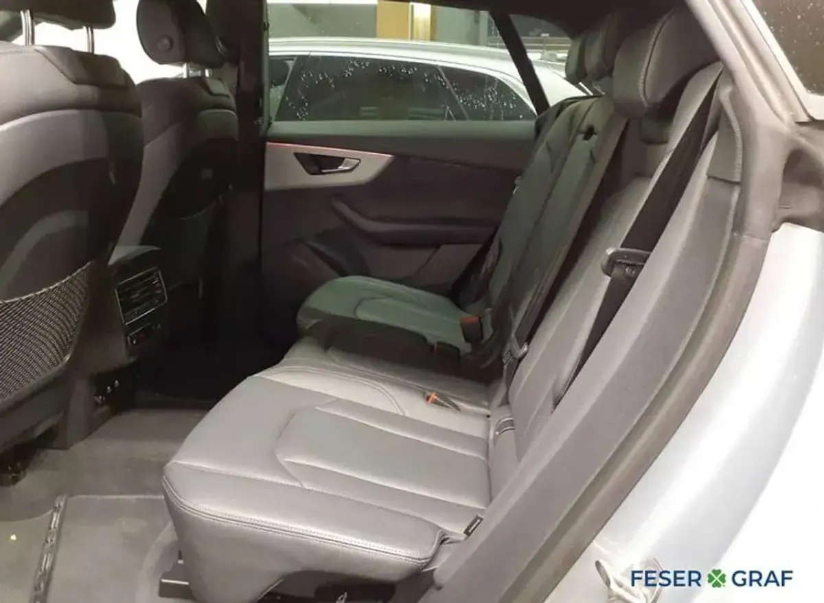 Gebraucht Audi Q8 S-Line 394 PS (289 kW) 2025 Satellitsilber metallic SUV