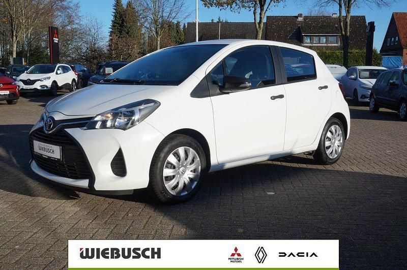Gebraucht Toyota Yaris 69 PS (50 kW) 2017 Weiß Kleinwagen